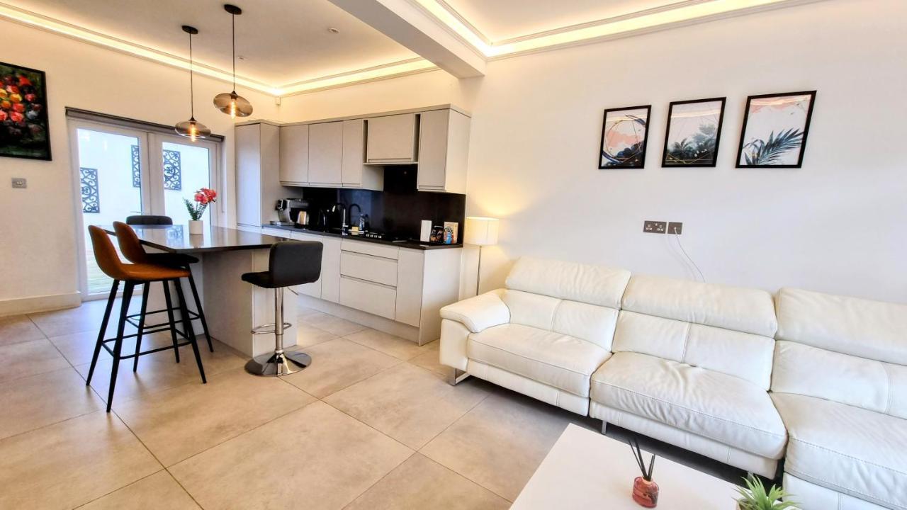 Surbiton Luxury Garden House 19ヴィラ エクステリア 写真