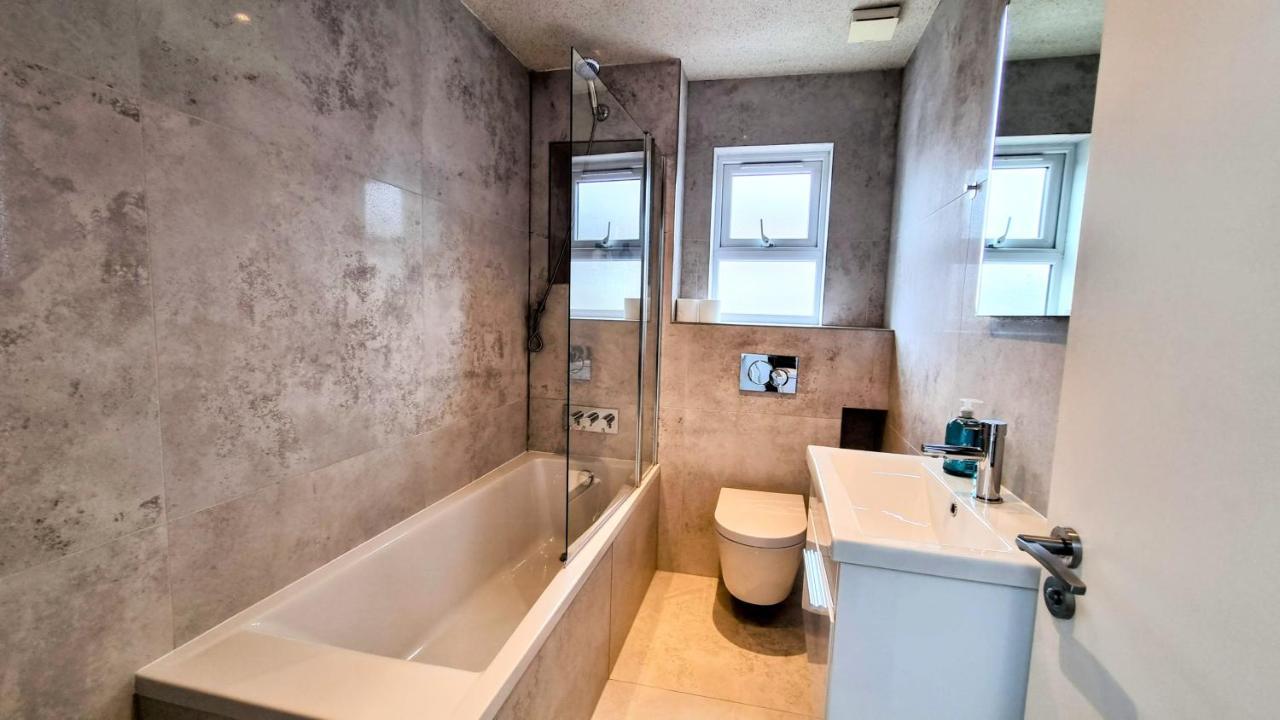 Surbiton Luxury Garden House 19ヴィラ エクステリア 写真
