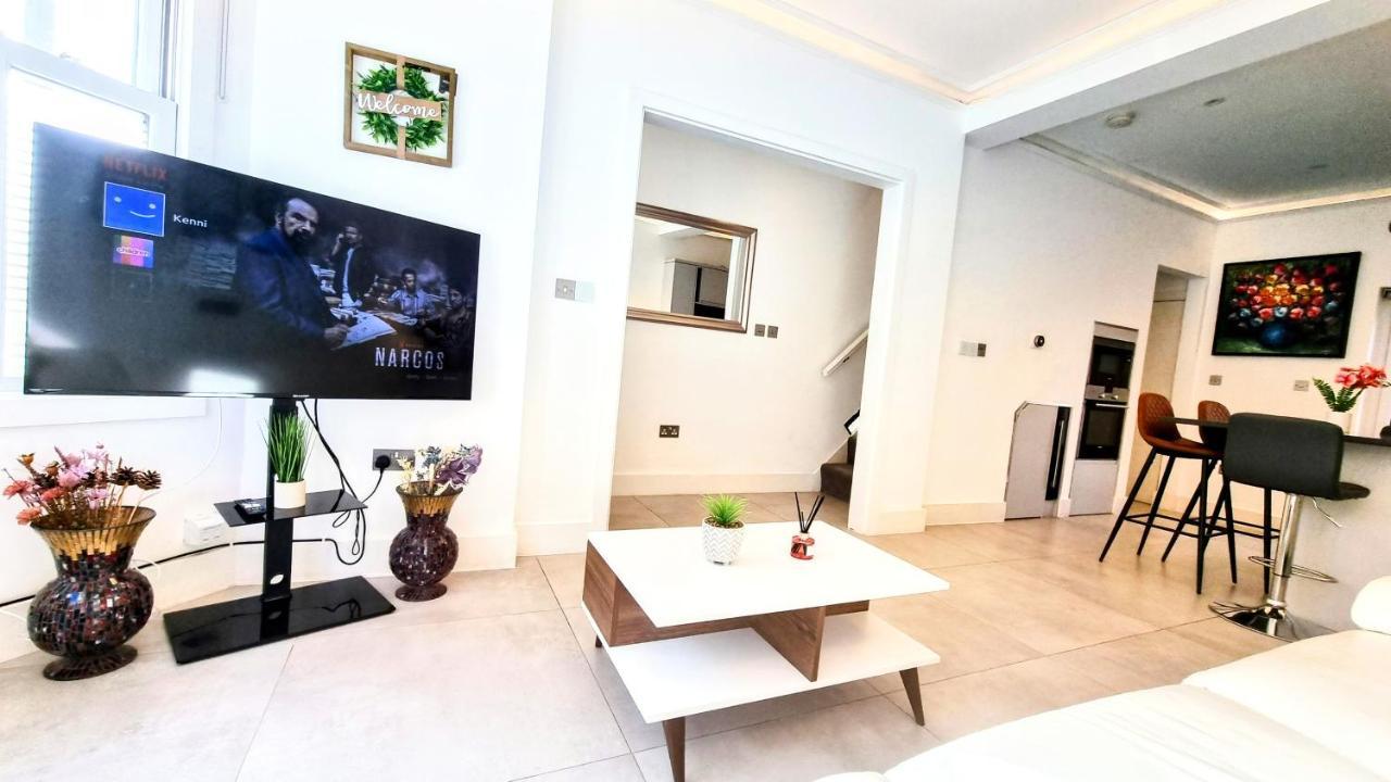 Surbiton Luxury Garden House 19ヴィラ エクステリア 写真