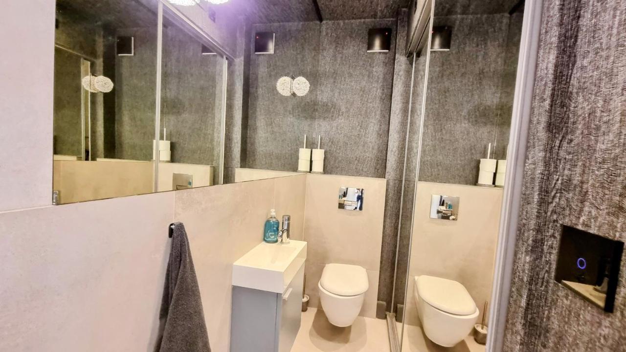 Surbiton Luxury Garden House 19ヴィラ エクステリア 写真